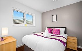Mint Drive 2 Beds With Secure Car Or Van Park W Wifi-Netflix No Deposit Required